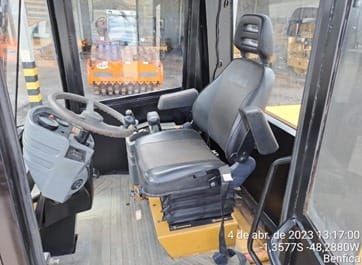 Rolo compactador CAT CP533E 2006 - Imagem 5