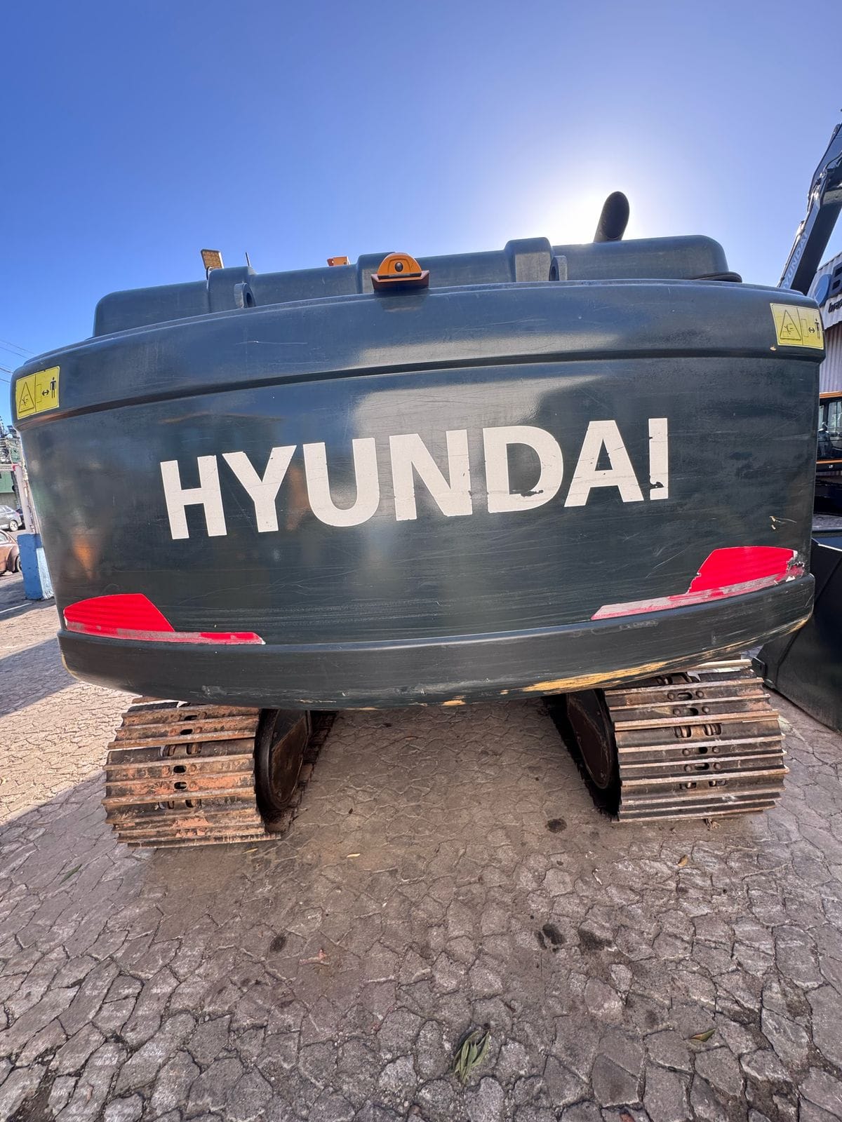 Escavadeira Hyundai R140LC-9 2022 - Imagem 8
