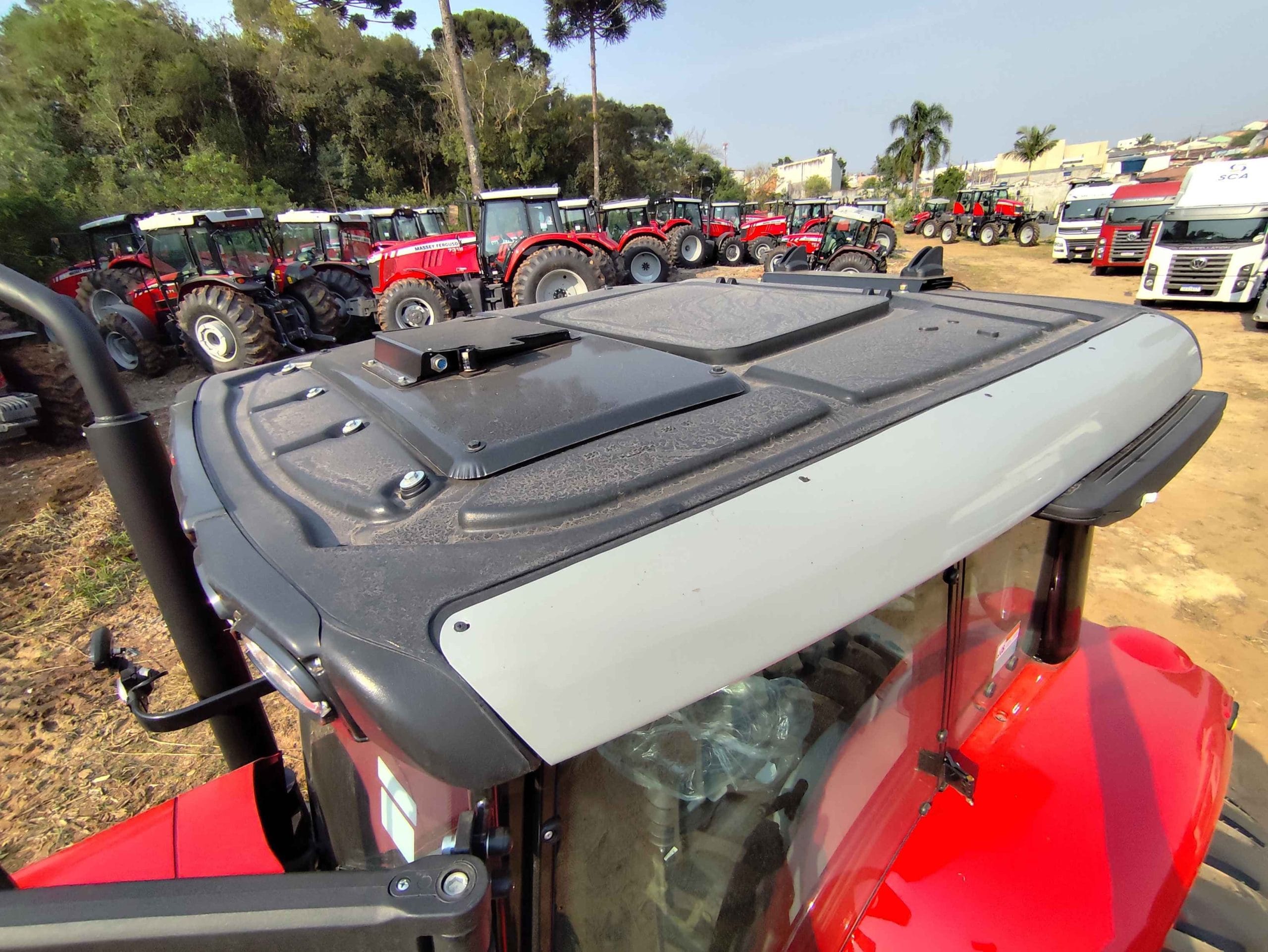 Trator agrícola Massey Ferguson MF7318 - ROD DUPLO 2023 - Imagem 6