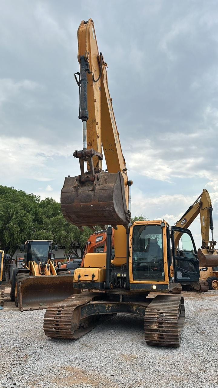 Escavadeira Hyundai R220LC-9SB 2019 - Imagem 4