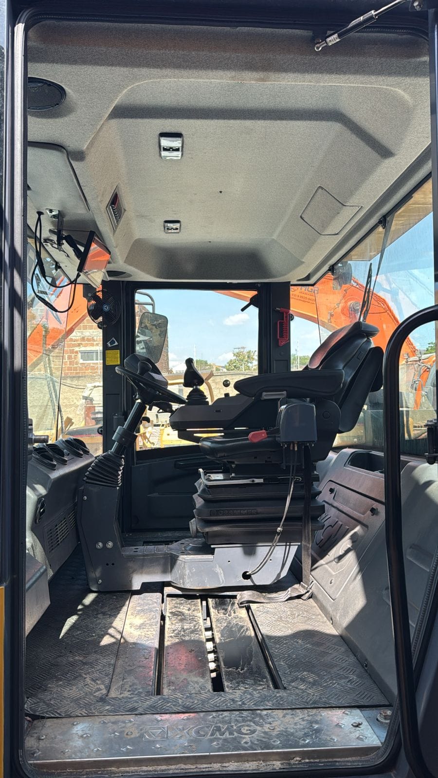 Rolo compactador XCMG XP265S 2024 - Imagem 4