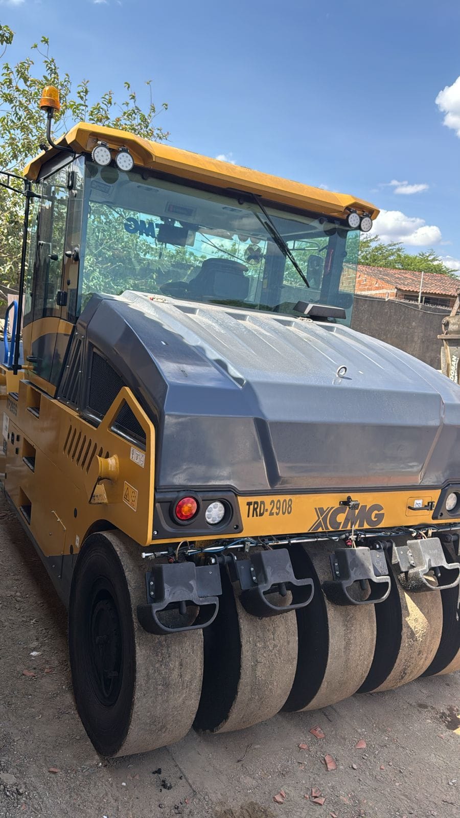 Rolo compactador XCMG XP265S 2024 - Imagem 9