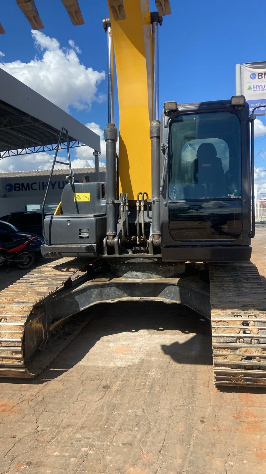 Escavadeira New Holland E215EVO 2020 - Imagem 2