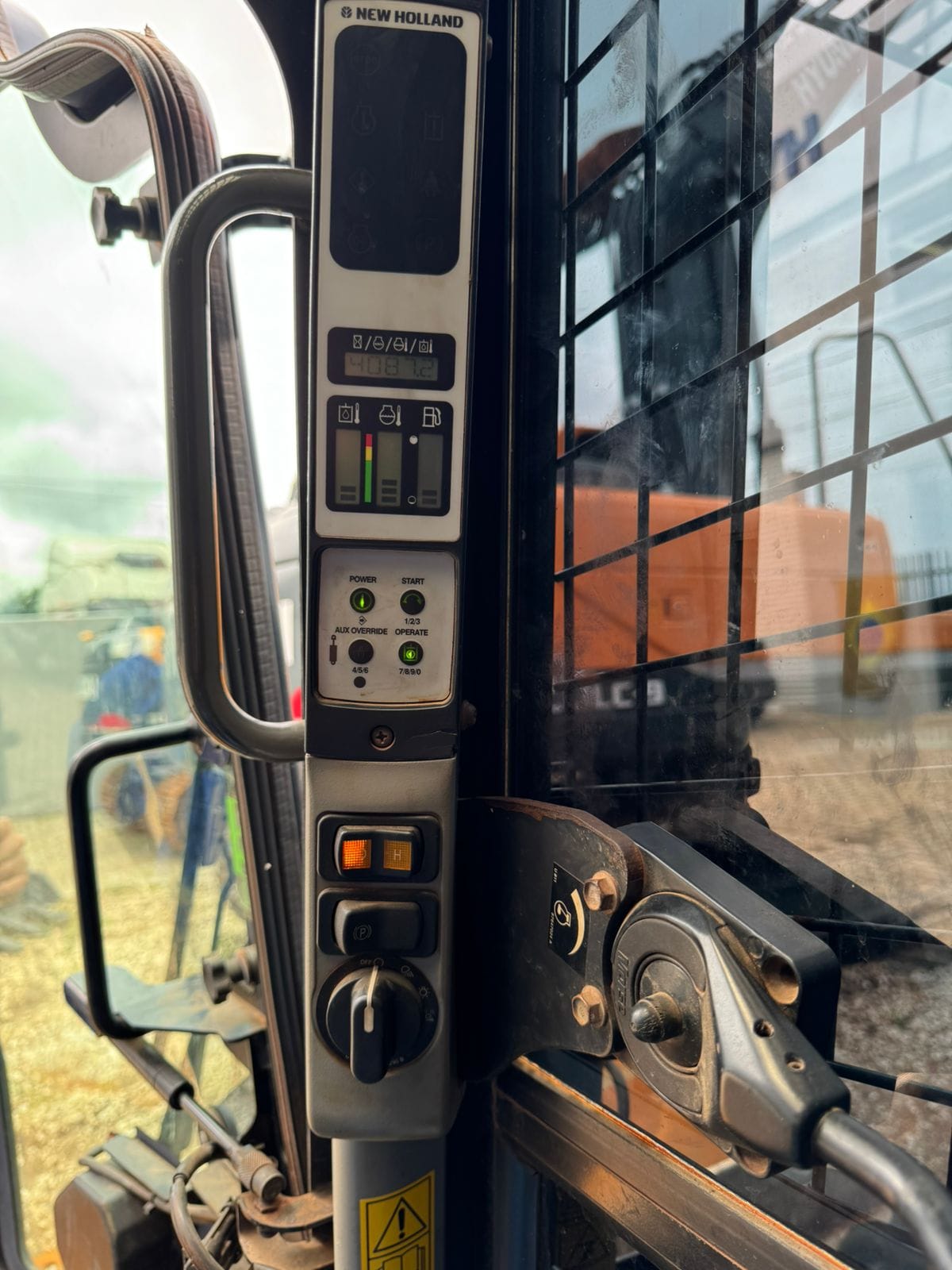 Outros New Holland L220 2020 - Imagem 7