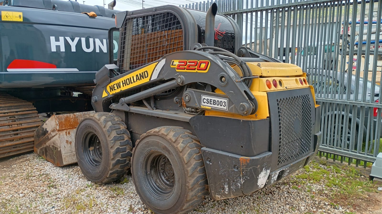 Outros New Holland L220 2020 - Imagem 17