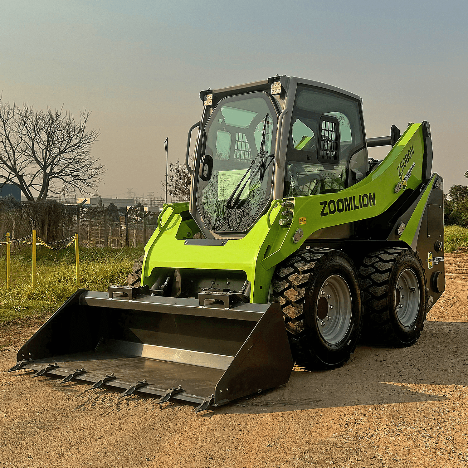 Mini Carregadeira Zoomlion ZS080V 2024 - Imagem 1