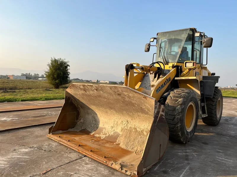 Pá Carregadeira Komatsu WA200-5 2014 - Imagem 2