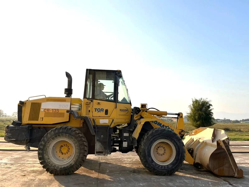 Pá Carregadeira Komatsu WA200-5 2014 - Imagem 3