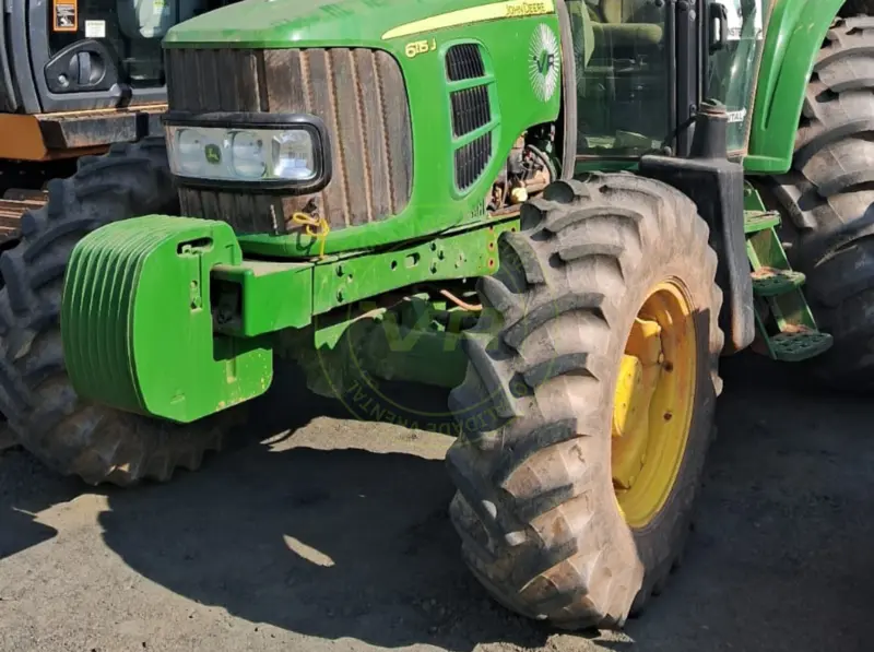 Trator agrícola John Deere 6115J 2022 - Imagem 2
