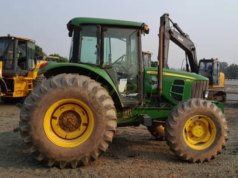 Trator agrícola John Deere 6115J 2022 - Imagem 7