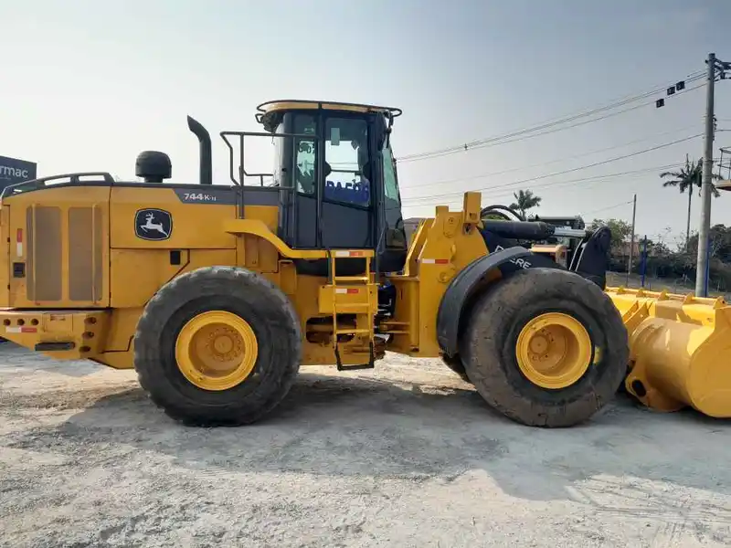 Plantadeira John Deere 744K-II 2016 - Imagem 1