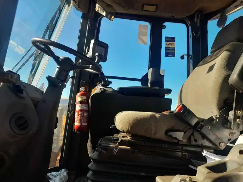 Pá Carregadeira John Deere 624K 2017 - Imagem 4