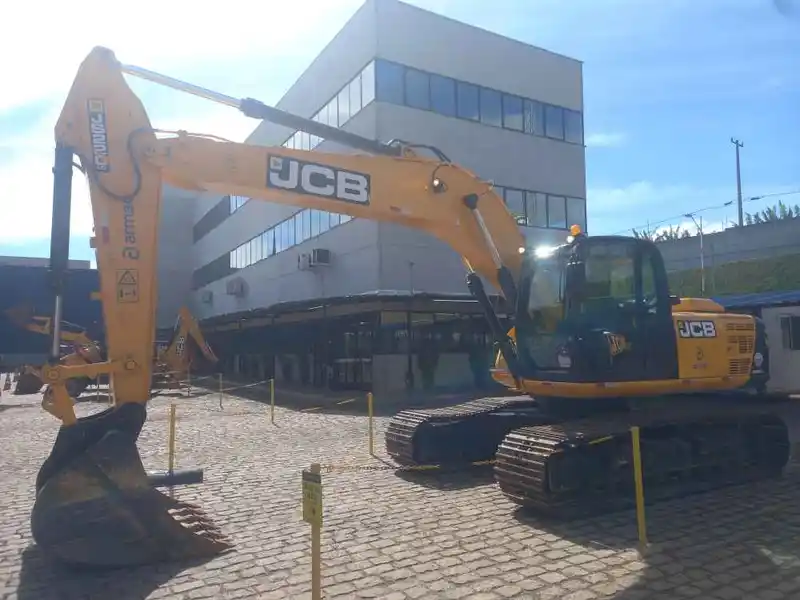 Escavadeira JCB JS200 LC 2022 - Imagem 3