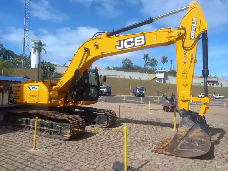 Escavadeira JCB JS200 LC 2022 - Imagem 4