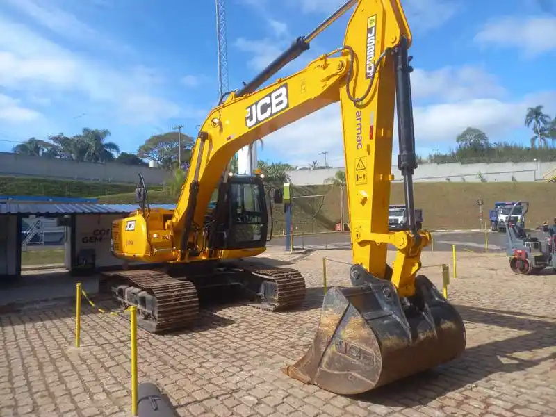 Escavadeira JCB JS200 LC 2022 - Imagem 5