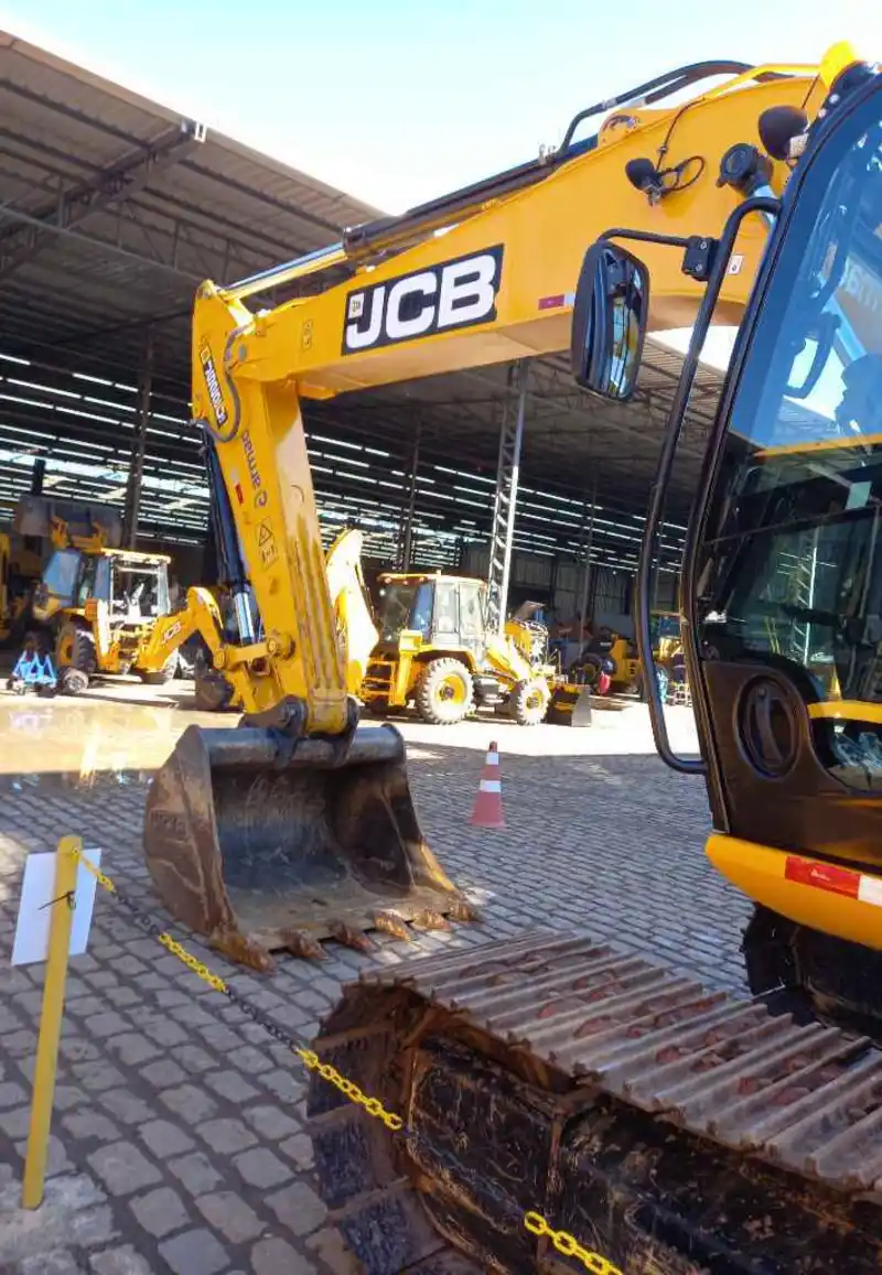 Escavadeira JCB JS200 LC 2022 - Imagem 6