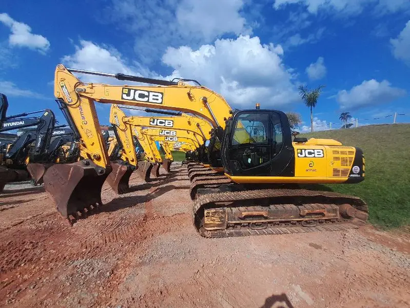 Escavadeira JCB JS200 LC 2022 - Imagem 3