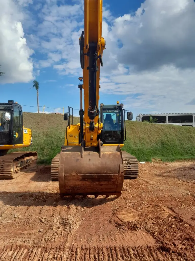Escavadeira JCB JS200 LC 2022 - Imagem 4