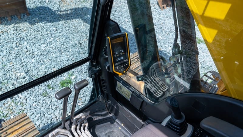 Escavadeira JCB JS200 LC 2021 - Imagem 8