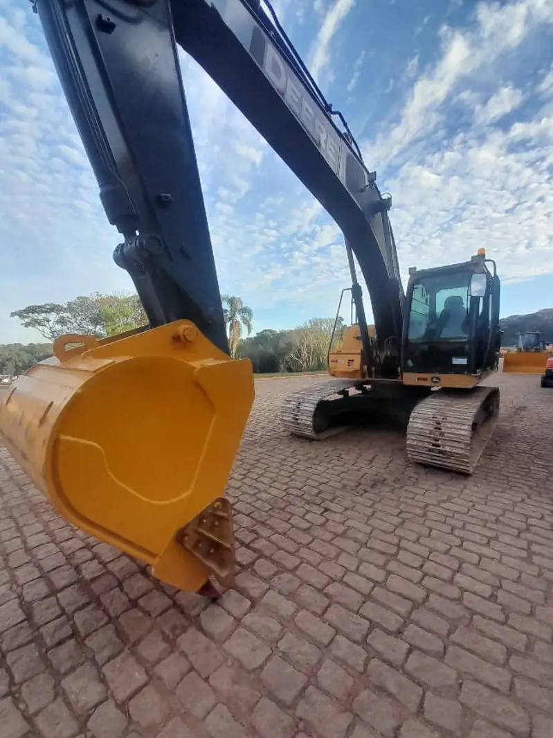Escavadeira John Deere 210G 2020 - Imagem 3