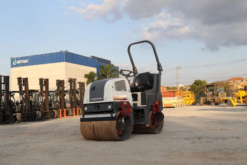 Compactador vibratório Dynapac CC900G 2021 - Imagem 1
