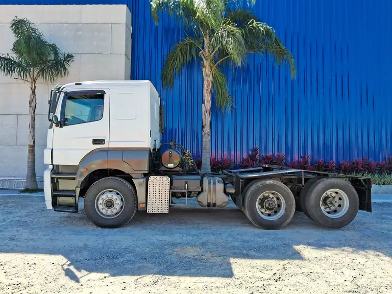 Plantadeira Mercedes Benz 6X4 2009 - Imagem 2