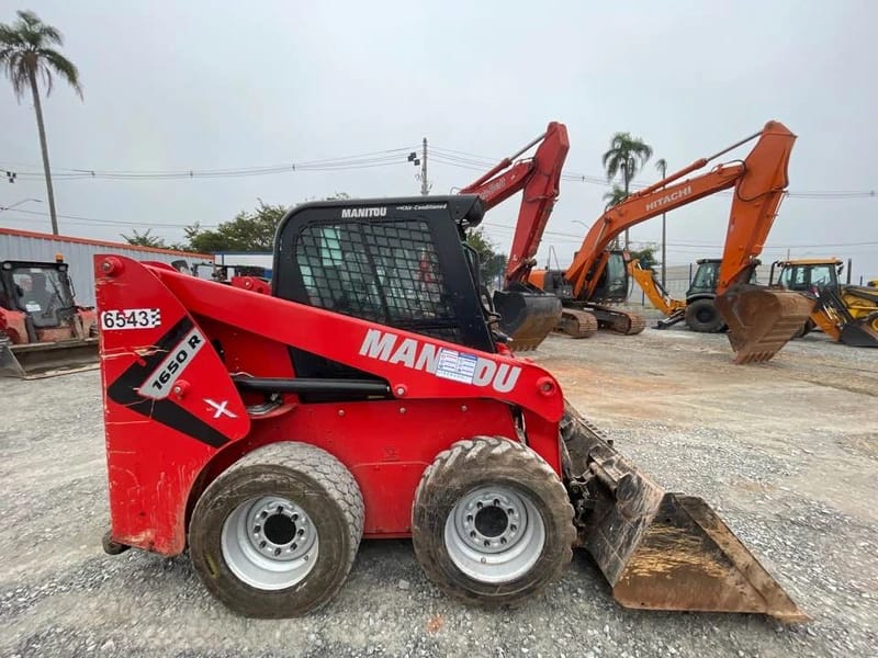 Mini Carregadeira Manitou 2022 2022 - Imagem 2