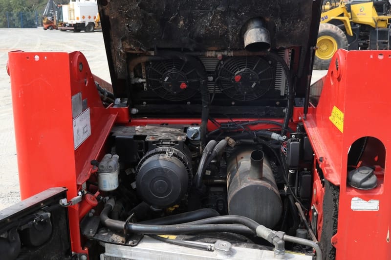 Mini Carregadeira Manitou 2022 2022 - Imagem 2