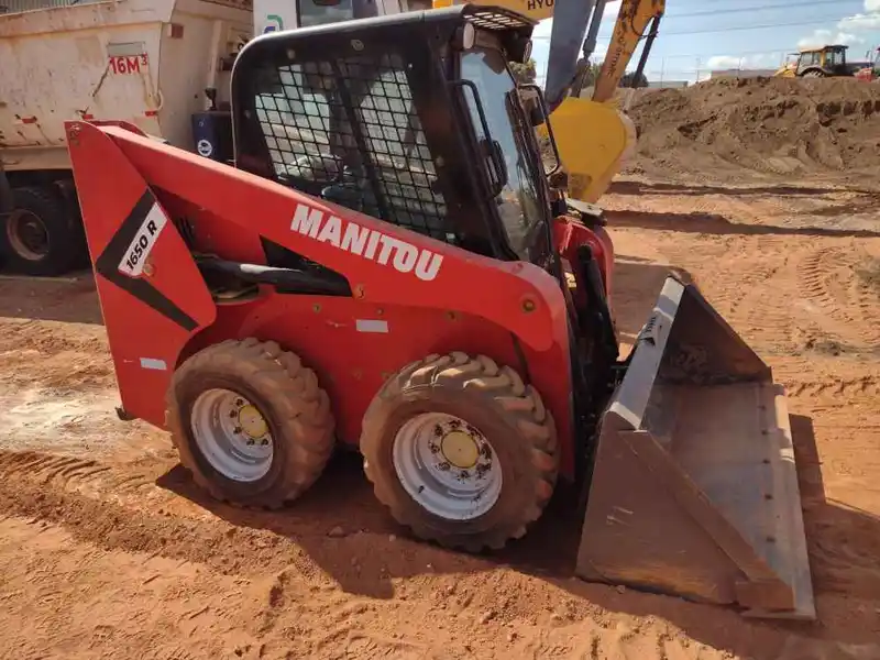 Mini Carregadeira Manitou 2021 2021 - Imagem 3