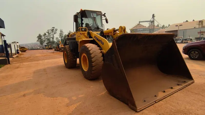 Plantadeira Komatsu WA320-5 2020 - Imagem 3