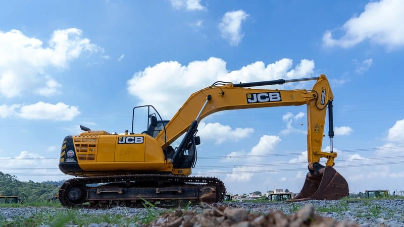 Plantadeira JCB JS200 LC 2022 - Imagem 2