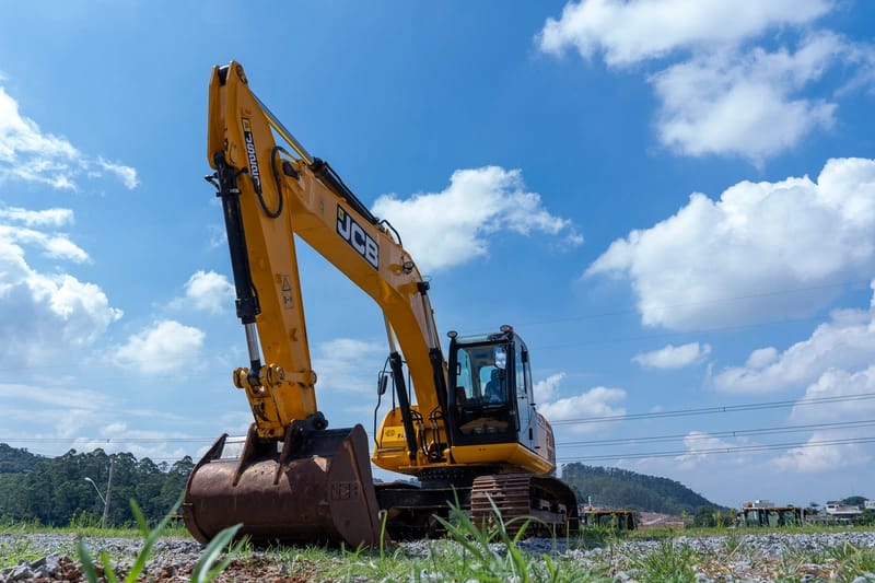 Plantadeira JCB JS200 LC 2022 - Imagem 3