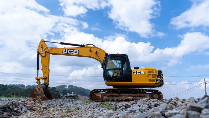 Escavadeira JCB JS200 LC 2021 - Imagem 1
