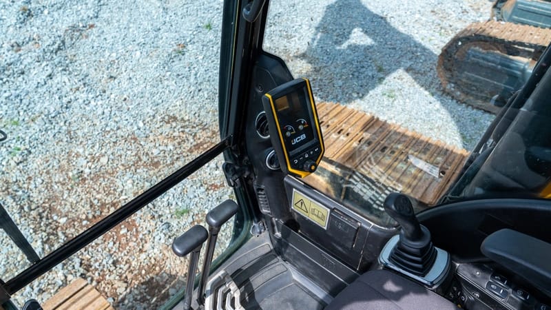 Escavadeira JCB JS200 LC 2021 - Imagem 5