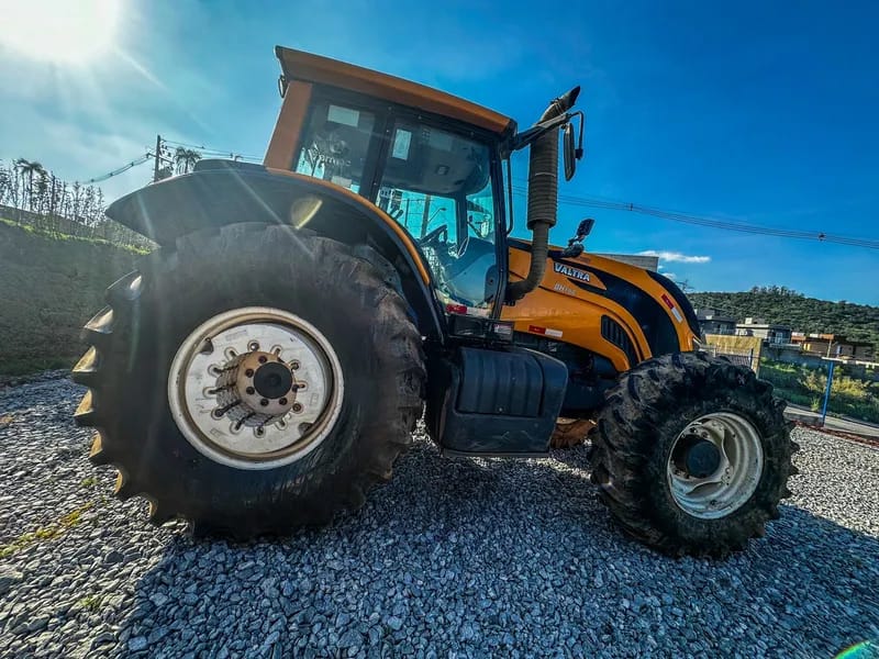 Trator agrícola Valtra BH194 2018 - Imagem 3