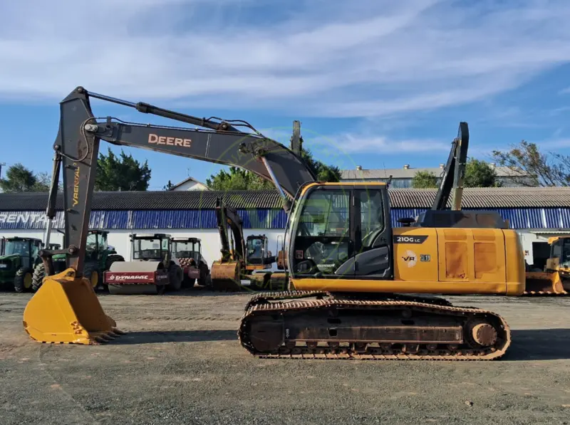 Escavadeira John Deere 210G 2022 - Imagem 8