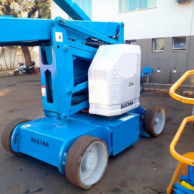 Plataforma elevatória Genie Z-34/22 DC 2008 - Imagem 1