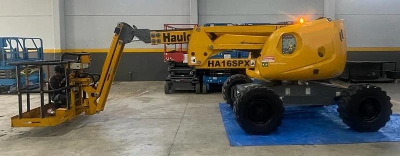 Plataforma elevatória Haulotte HA 16 PX 2014 - Imagem 1