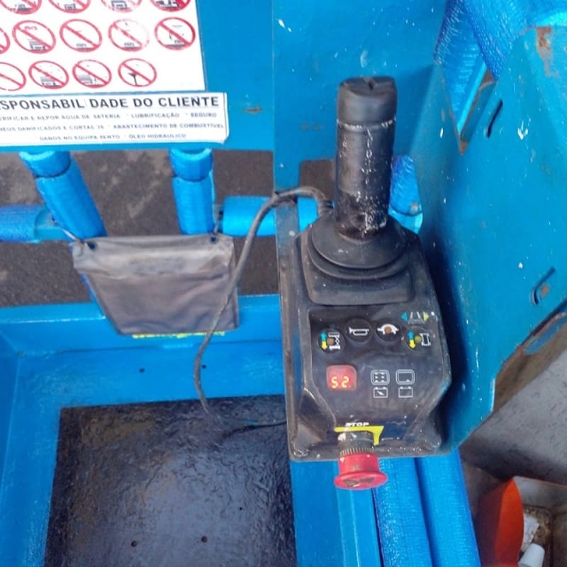 Plataforma elevatória Genie GS 2032 2006 - Imagem 2
