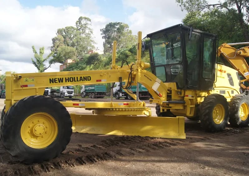 Motoniveladora NEW HOLLAND CONSTRUCTION RG 140B 2008 - Imagem 5