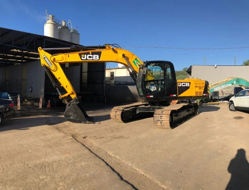 Escavadeira JCB JS200 LC 2009 - Imagem 1