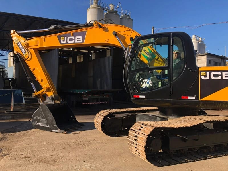 Escavadeira JCB JS200 LC 2009 - Imagem 2