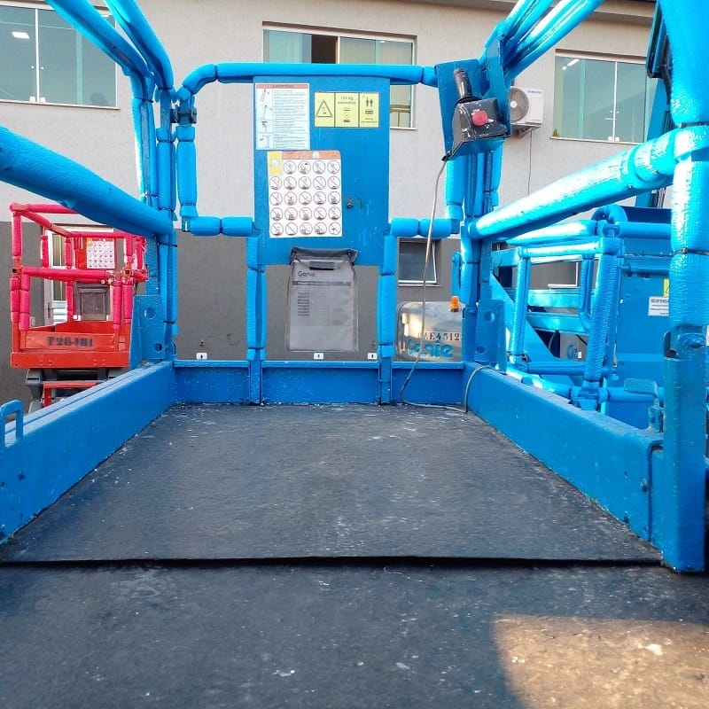 Plataforma elevatória Genie GS 2646 2006 - Imagem 2