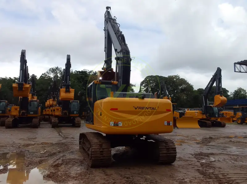 Escavadeira John Deere  200G 2021 - Imagem 2