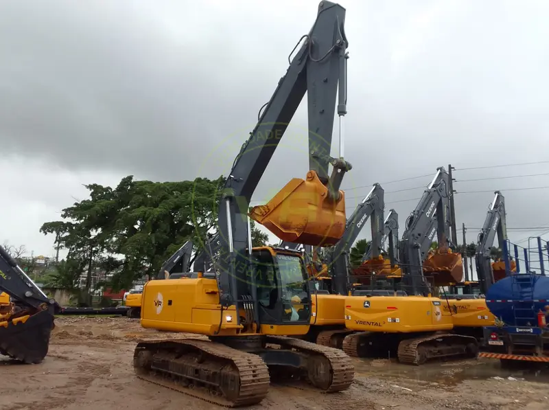 Escavadeira John Deere  200G 2021 - Imagem 3