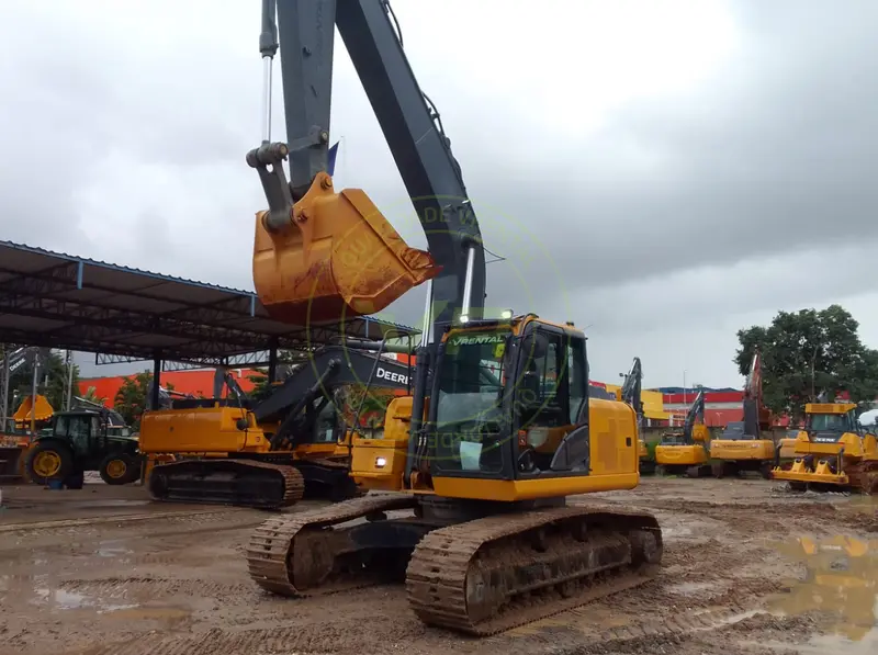 Escavadeira John Deere  200G 2021 - Imagem 6