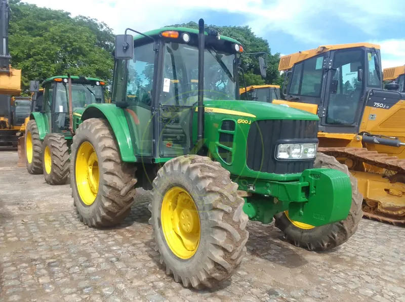 Trator agrícola John Deere 6110J 2022 - Imagem 6
