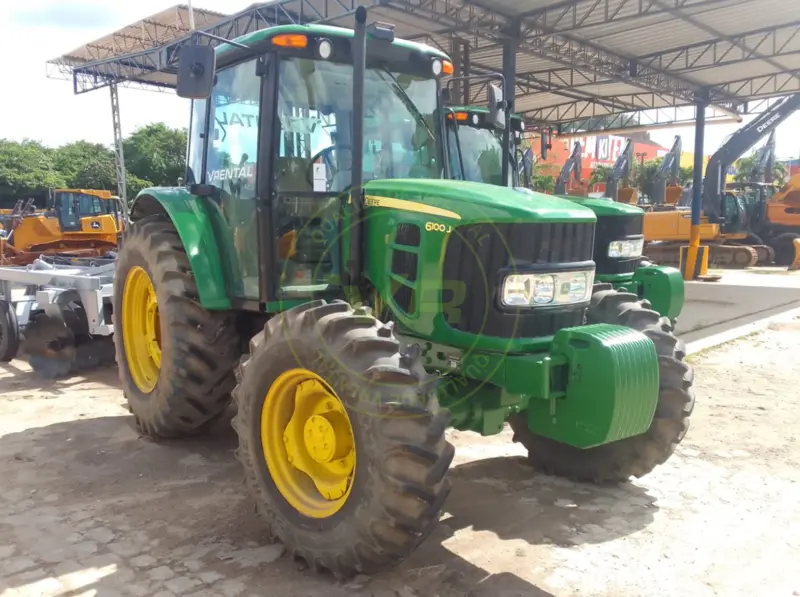 Trator agrícola John Deere 6110J 2022 - Imagem 8