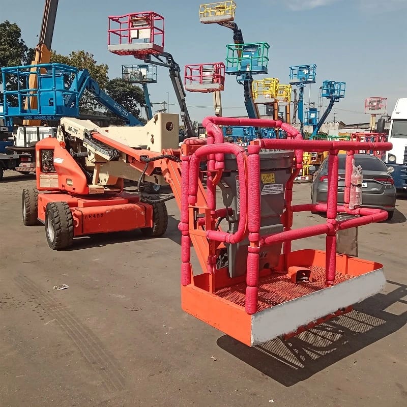 Plataforma elevatória JLG E450 AJ 2007 - Imagem 6