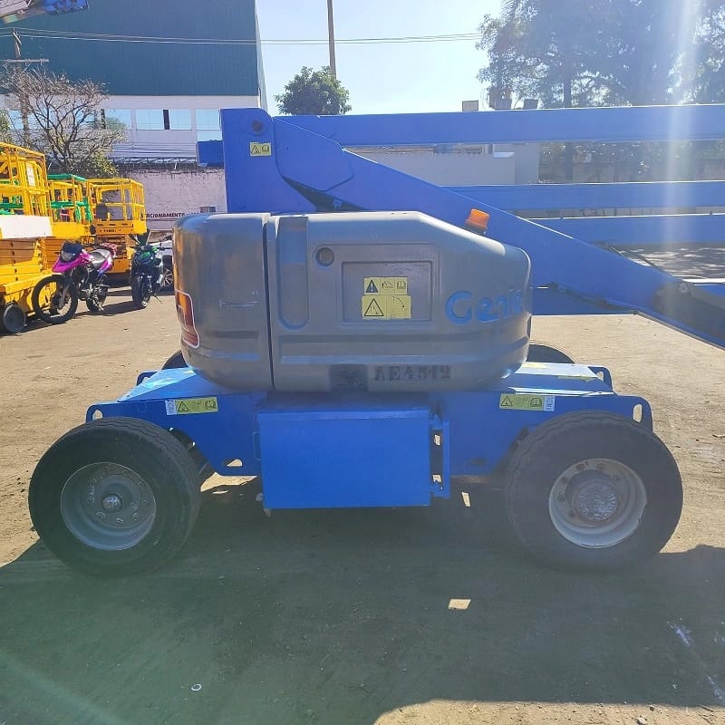 Plataforma elevatória Genie Z4525DC 2015 - Imagem 8